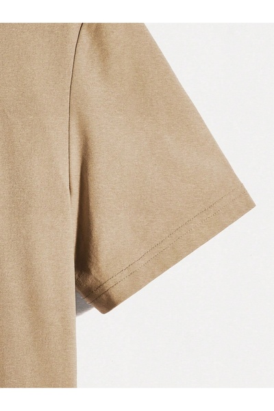 MOVİMENT Ανδρικό μπλουζάκι με λαιμόκοψη σε μπεζ χρώμα με λεπτομέρεια εκτύπωσης με εφέ Ιαπωνίας στο μπροστινό μέρος