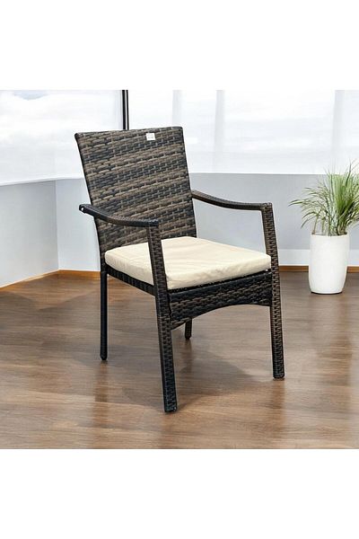Gharaib Al Tuhaf Indoor and outdoor seating chair