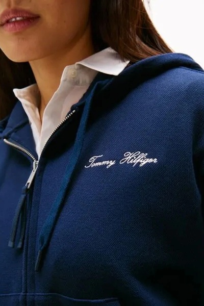 Tommy Hilfiger Kadın Yazı Baskılı Pike Fermuarlı Kapüşonlu Mavi Sweatshirt WW0WW45742C1G