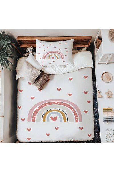 Şen Dekorasyon Rainbow and Hearts Baby Duvet Cover Set