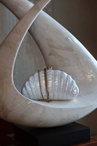 Moom Bag Women's Bone Acrylic Shell Gold Detailed Chain Shoulder Bag