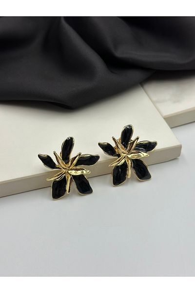 Unzilee Black Enameled Floral Gold Detailed Design Stylish Earrings