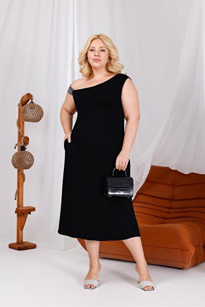 Siyezen Plus Size One Shoulder Stone Detailed Pocket Dress