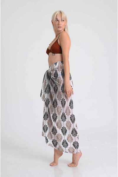 DESENİX Symmetrical Leaf Patterned Pareo |   Soft White Floor |   100X145Cm |   Digital Printing Chiffon / Satin