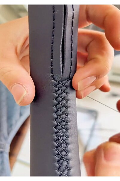 AYAZGRUP Direksiyon Kılıfı – Siyah Düz %100 İthal Dikmeli Siyah Dikişli – Universal 37-38 cm – Rahat & Şık