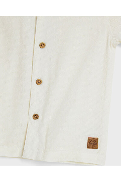 R&B Textured Shirt with Revere Collar and Short Sleeves
