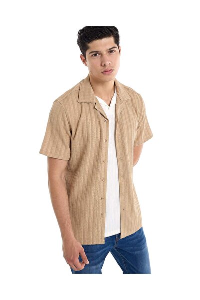 R&B قميص مخطط بياقة ريفير وأكمام قصيرة