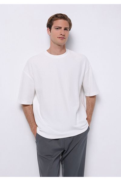 Colin's Oversize Fit Round Neck Plain Men's White Short Sleeve T-Shirt