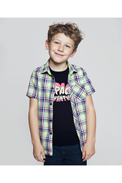 Pine kids قميص باين كيدز من القطن المنسوج بأكمام نصفية ومربعات مع تي شيرت - أ...