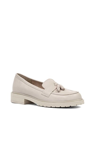 Celal Gültekin Kadın Bej Püsküllü Deri Loafer