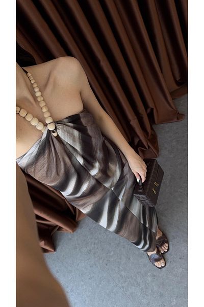 LİSAA BUTİK Rochie imprimată cu detaliu accesoriu pentru gât