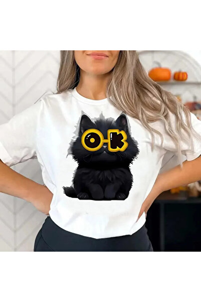 Tarzsokak قطة بيضاء مضحكة في سن المراهقة كورية عتيقة ملونة برسومات جرانيك باس...