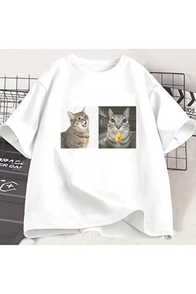 Tarzsokak القط الأبيض أو يمكنك اختيار أي شيء أريد فقط قطة مضحكة مسلي