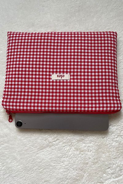 eles Red Gingham Tablet Bag, Red Gingham 11 Inch Tablet Bag