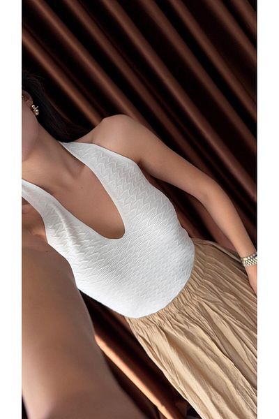 HAZELANNA Textured Halter Neck White Knitwear