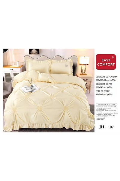 FIONNA.RO Bed Linen With Embroidered Hearts - Cream