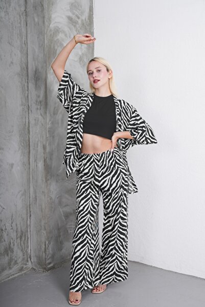 Clyfora Zigzag Patterned Kimono - Crop Set