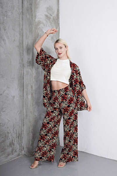 Clyfora Floral Patterned Kimono - Crop Set