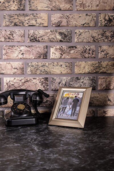 asel sanat إطار صورة 10X15 - موديل براميت - مع زجاج حقيقي - نموذج قائم يمكن تعليقه على الحائط