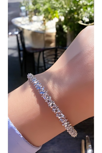 VEGALUXE سوار فولاذي فضي اللون لا يسود.