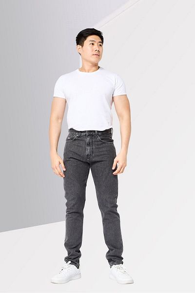 Tommy Jeans Men Tapered Fit Washed Straight Leg Jeans, Washed Black
