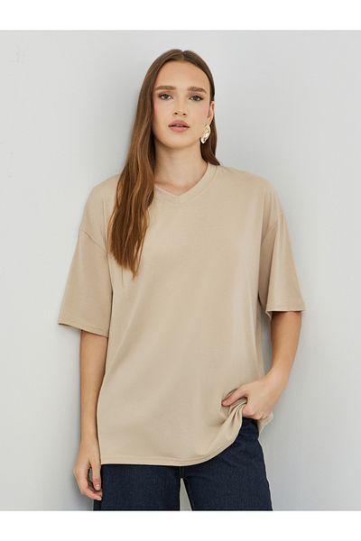 Styli Solid V-Neck Oversized T-Shirt