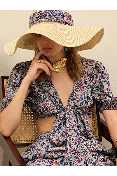 Sassafras By Styli Paisley Print Tie-Front Crop Top and Trousers Co-Ords