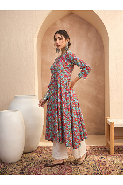 Sassafras By Styli Red Floral Buttoned Pocket Kurta