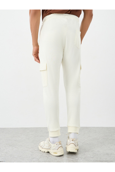 Styli Men Cream Slim Fit Cargo Joggers