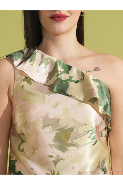 Globus By Styli Satin Floral Print Ruffled Top and Trousers Co-Ords