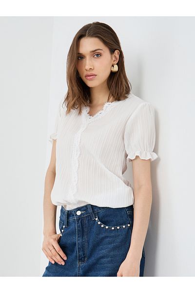 Styli Textured V Neck Lace Trim Puff Sleeve Top