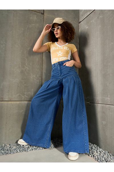 Sassafras By Styli Blue Washed Pleated Flared Jeans