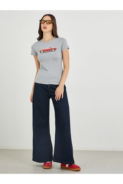 Styli Vintage Car Print Slim Fit T-Shirt
