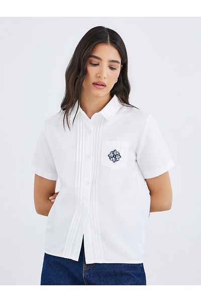 Styli Embroidery Detail Short Sleeves Shirt