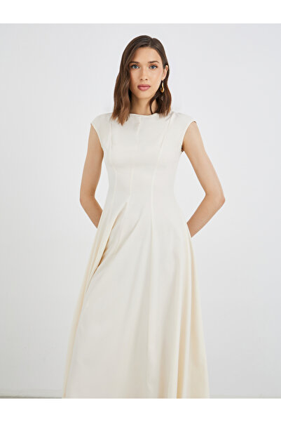 Styli Solid Handkerchief Hem A-Line Midi Dress