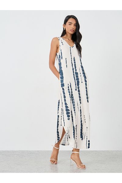 Styli Printed V-Neck Sleeveless Shift Midi Dress