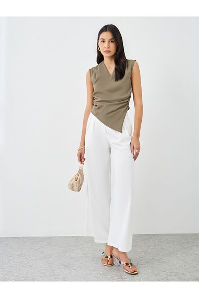 Styli Women Brown Asymmetric Hem V Neck Blouse