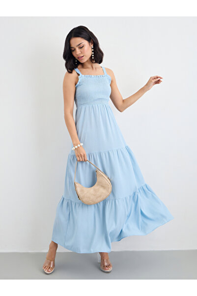 Styli فستان ماكسي نسائي أزرق بدون أكمام ومتعدد الطبقات
