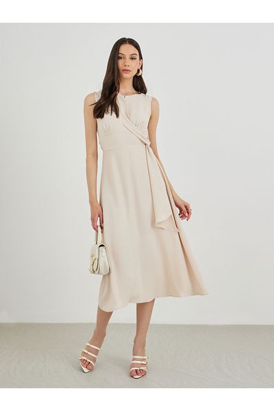 Styli Sleeveless Twist Front A-Line Midi Dress
