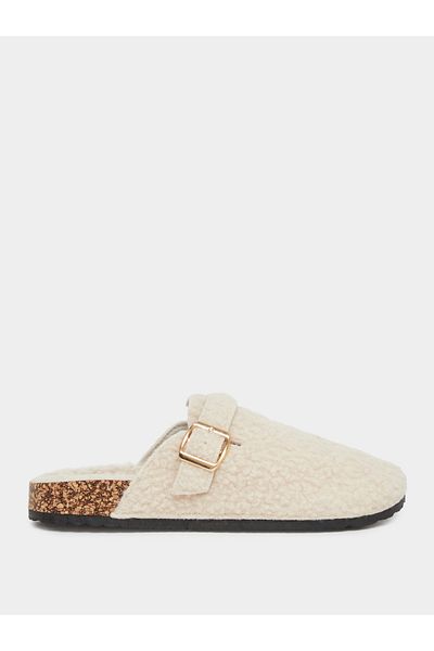 Styli Fluffy Textured Buckle Detail Slippers