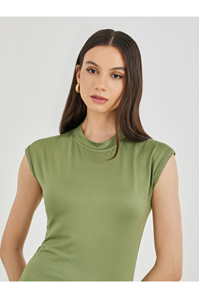 Styli Solid Sleeveless Round Neck Midi Dress