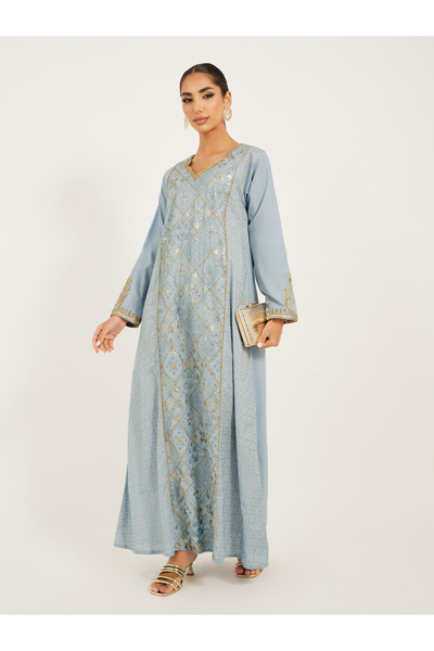 Styli جلابية مطرزة بتفاصيل دانتيل على شكل حرف A