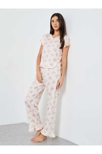 Styli Butterfly Print V Neck T-Shirt and Pyjama Set