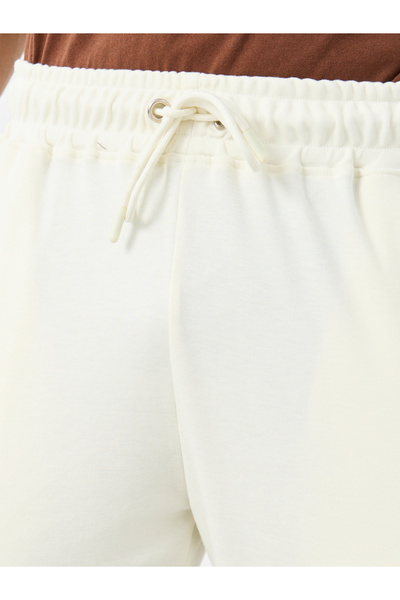 Styli Men Cream Slim Fit Cargo Joggers