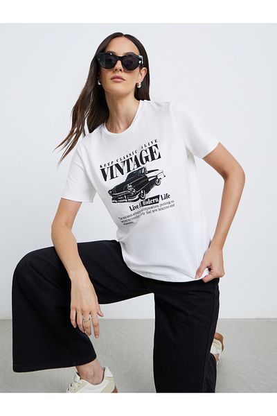 Styli Vintage Car Print Slim Fit T-Shirt