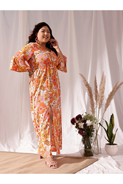 CURVY STREET By Styli Plus Size Floral Print V-Neck A-Line Maxi Dress