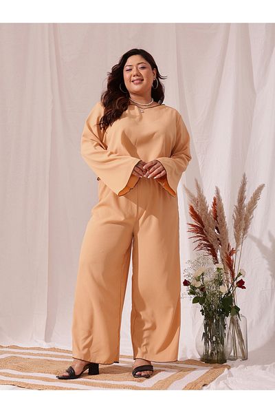 CURVY STREET By Styli Plus Peach Textured Crop Top and Trousers Co-Ords