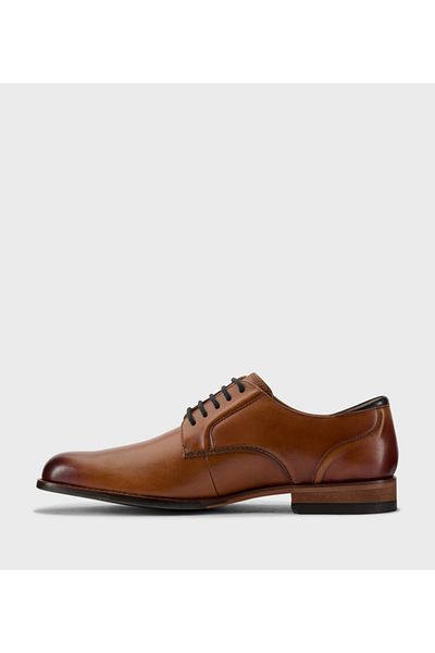 CLARKS حذاء رجالي بني اللون من CraftArlo برباط