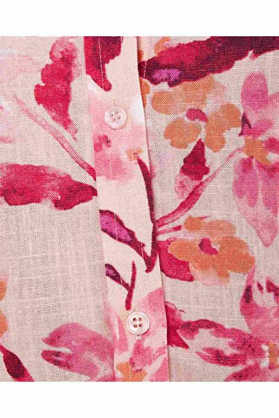 R&B Floral Patterned Top with Crew Neck and 3/4 Sleeves