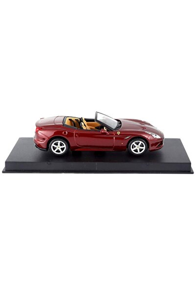 BBURAGO 1:43 Ferrari California T (36903) Diecast Model Araba